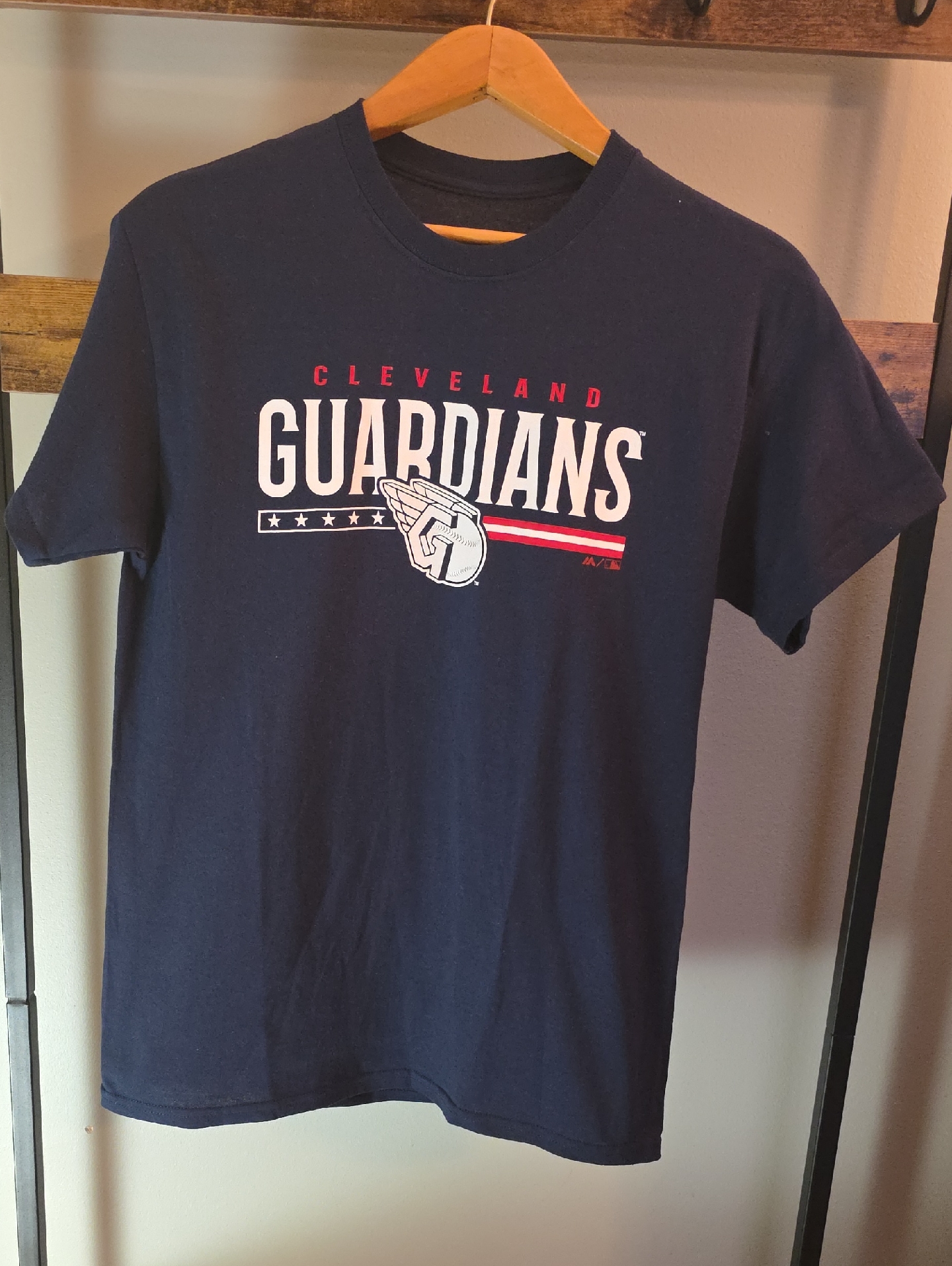 Majestic Size Med Cleveland Guardians Navy Graphic Tee M